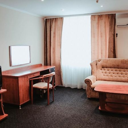 Kanna Hotel Askania-Nova Exteriör bild