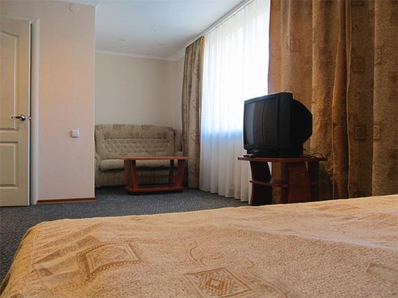 Kanna Hotel Askania-Nova Exteriör bild