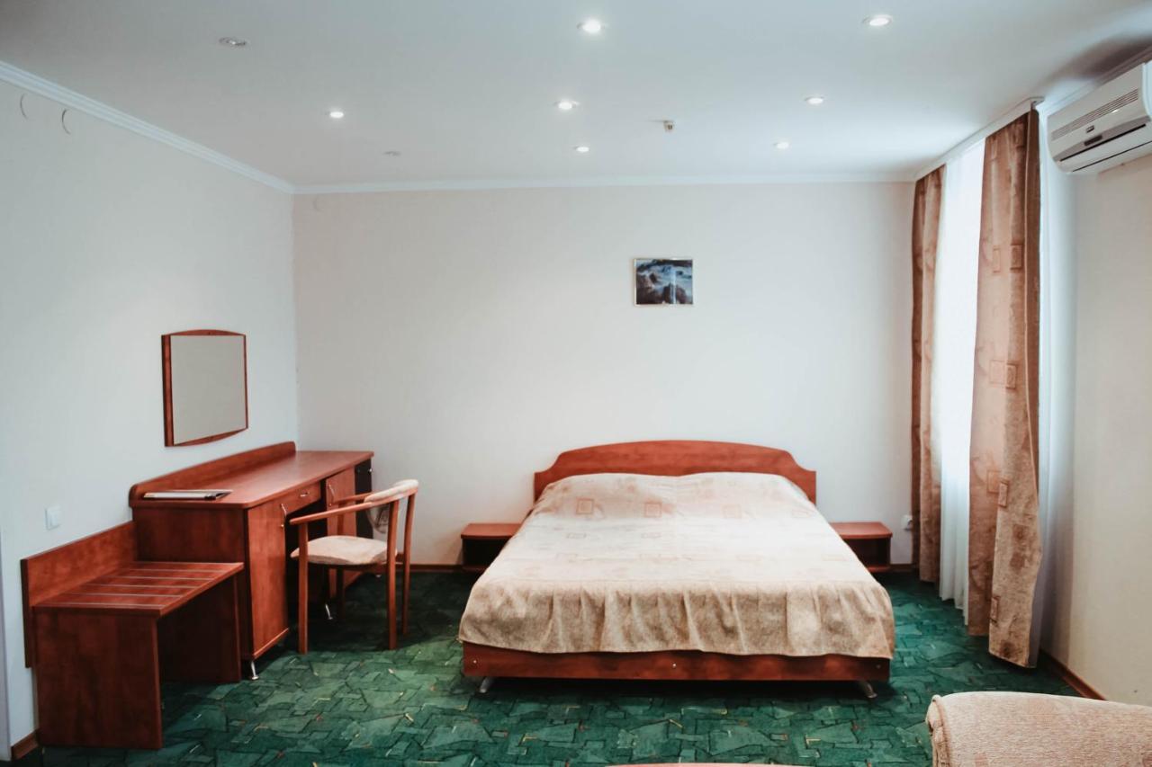 Kanna Hotel Askania-Nova Exteriör bild